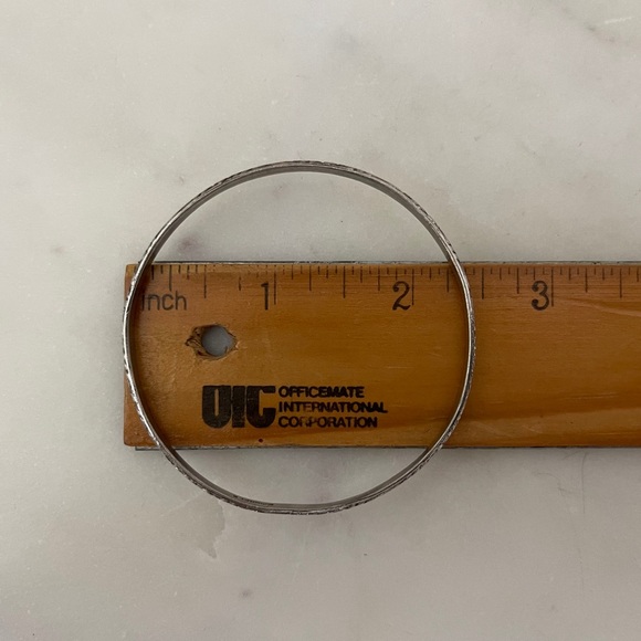 Monet vintage bangle. - Picture 6 of 7